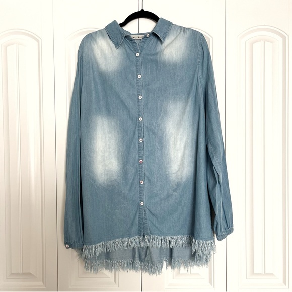 Kelly Wollf Chambray Button-Down Shirt - Picture 1 of 7
